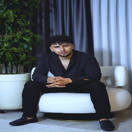 سیام احتیاجی وار